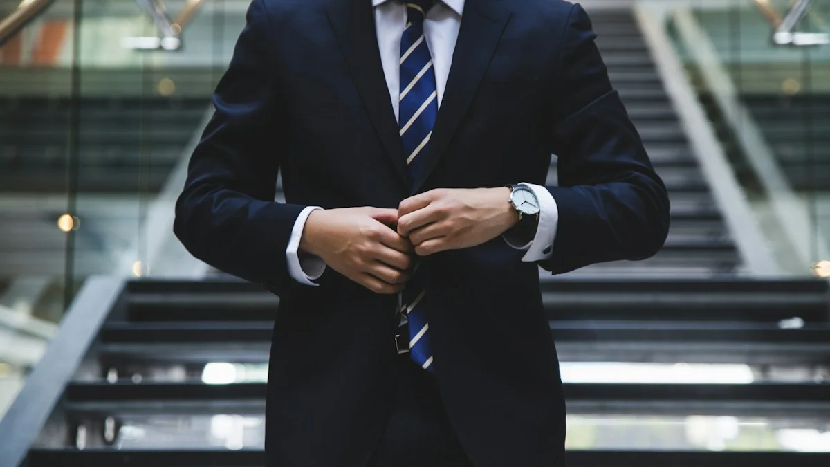 Expert CPA conseillant sur la différence entre comptable et aide-comptable - Snipay